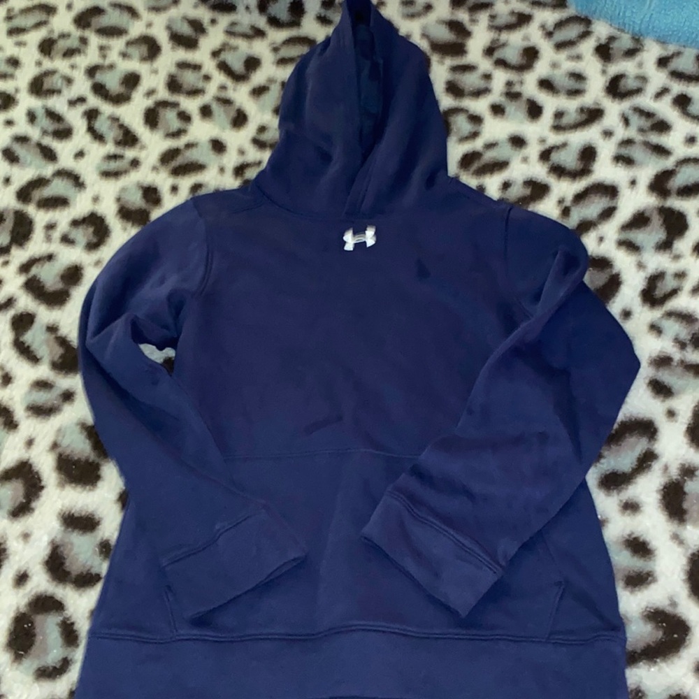 GUC UNDER ARMOUR HOODIE. size youth medium.